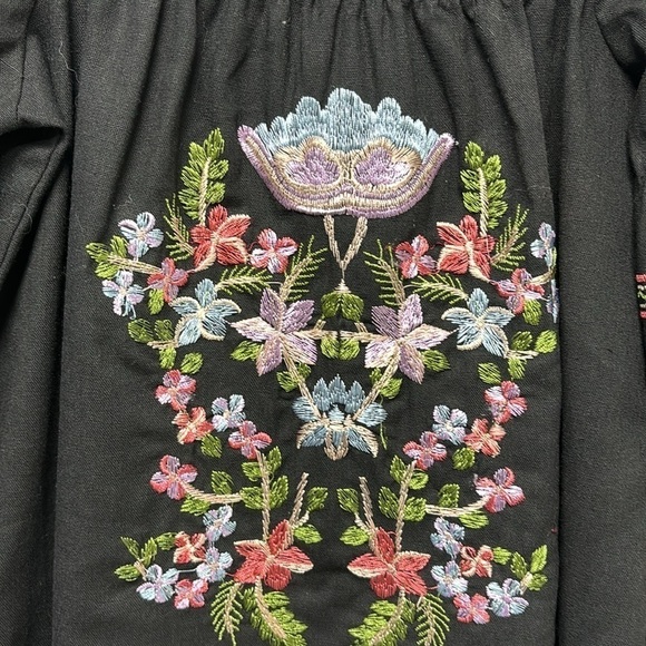 Rebellion Again Black Off The Shoulder Floral Embroidery size S - Picture 5 of 10